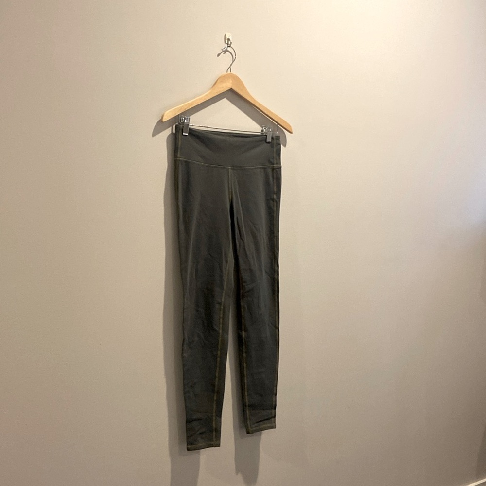 Athleta yoga pants